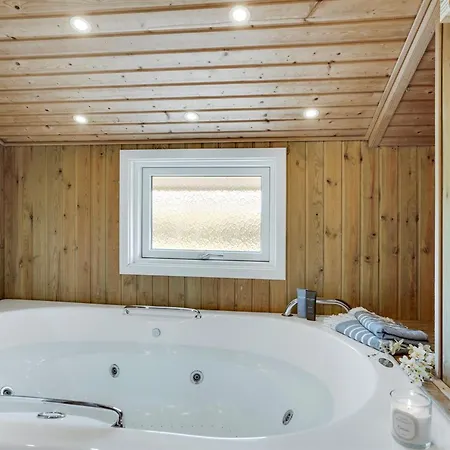 Feriehus Biarni - 300m From The Sea By Interhome *