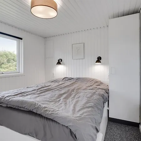 Feriehus Biarni - 300m From The Sea By Interhome