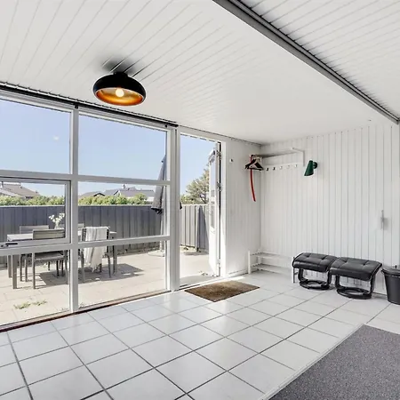 Biarni - 300m From The Sea By Interhome *
